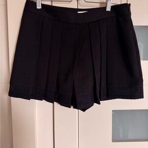 Club Monaco black pleated tennis style mini skort size 4